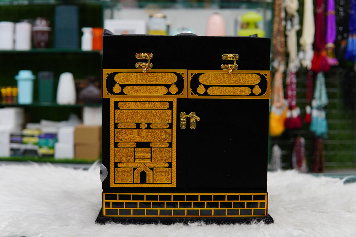 Ghilaf-e-Kabaa Premium Quran Sets With Jayenamaz   - KBS111
