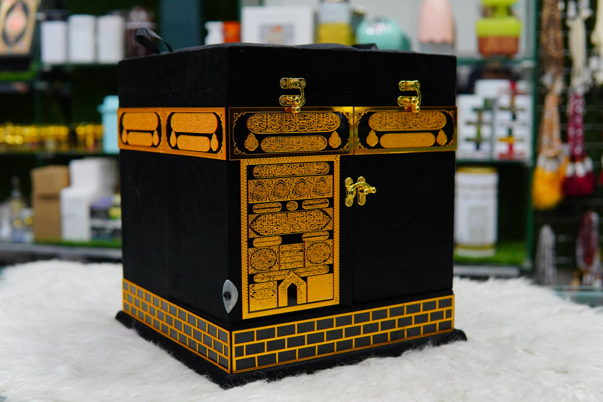 Ghilaf-e-Kabaa Premium Quran Sets With Jayenamaz   - KBS111