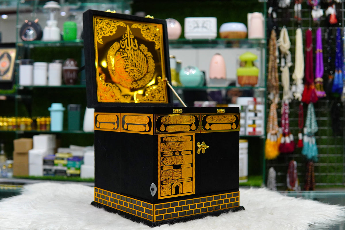 Ghilaf-e-Kabaa Premium Quran Sets With Jayenamaz   - KBS111