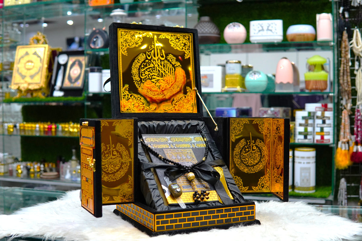 Ghilaf-e-Kabaa Premium Quran Sets With Jayenamaz   - KBS111