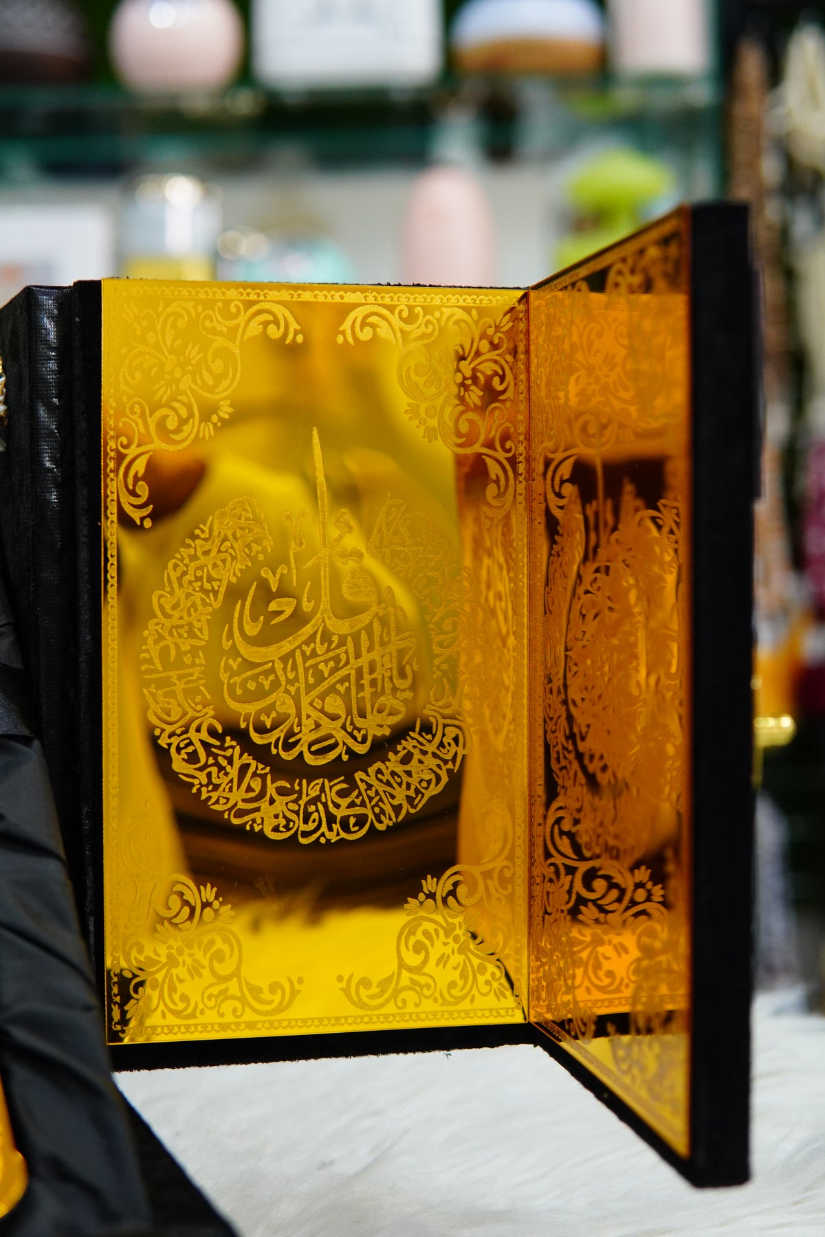 Ghilaf-e-Kabaa Kiswah luxury Quran & jayenamaz Set KBS113