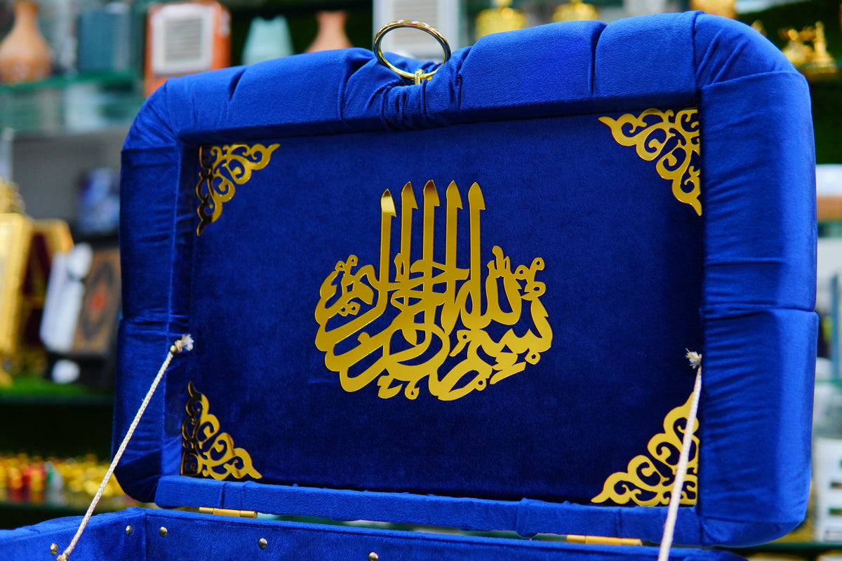 Makhzan-e-Mubarak Blue Quran With Jayenamaz Set