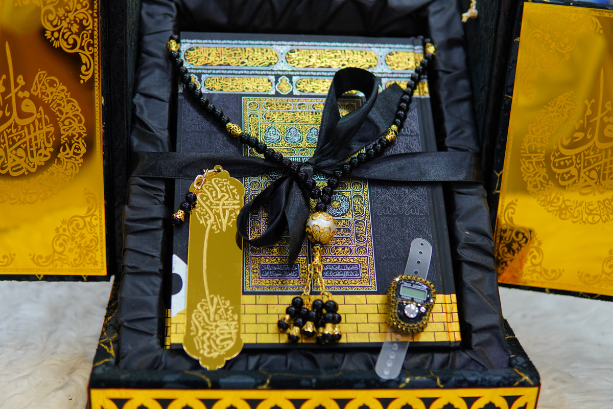 Ghilaf-e-Kabaa Texture Kiswah luxury Quran & jayenamaz Set KBA114
