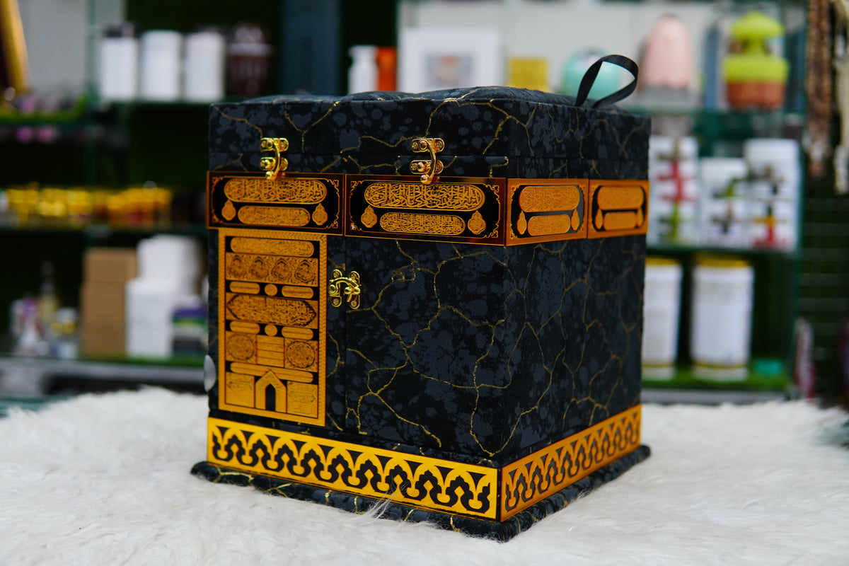 Ghilaf-e-Kabaa Texture Kiswah luxury Quran & jayenamaz Set KBA114