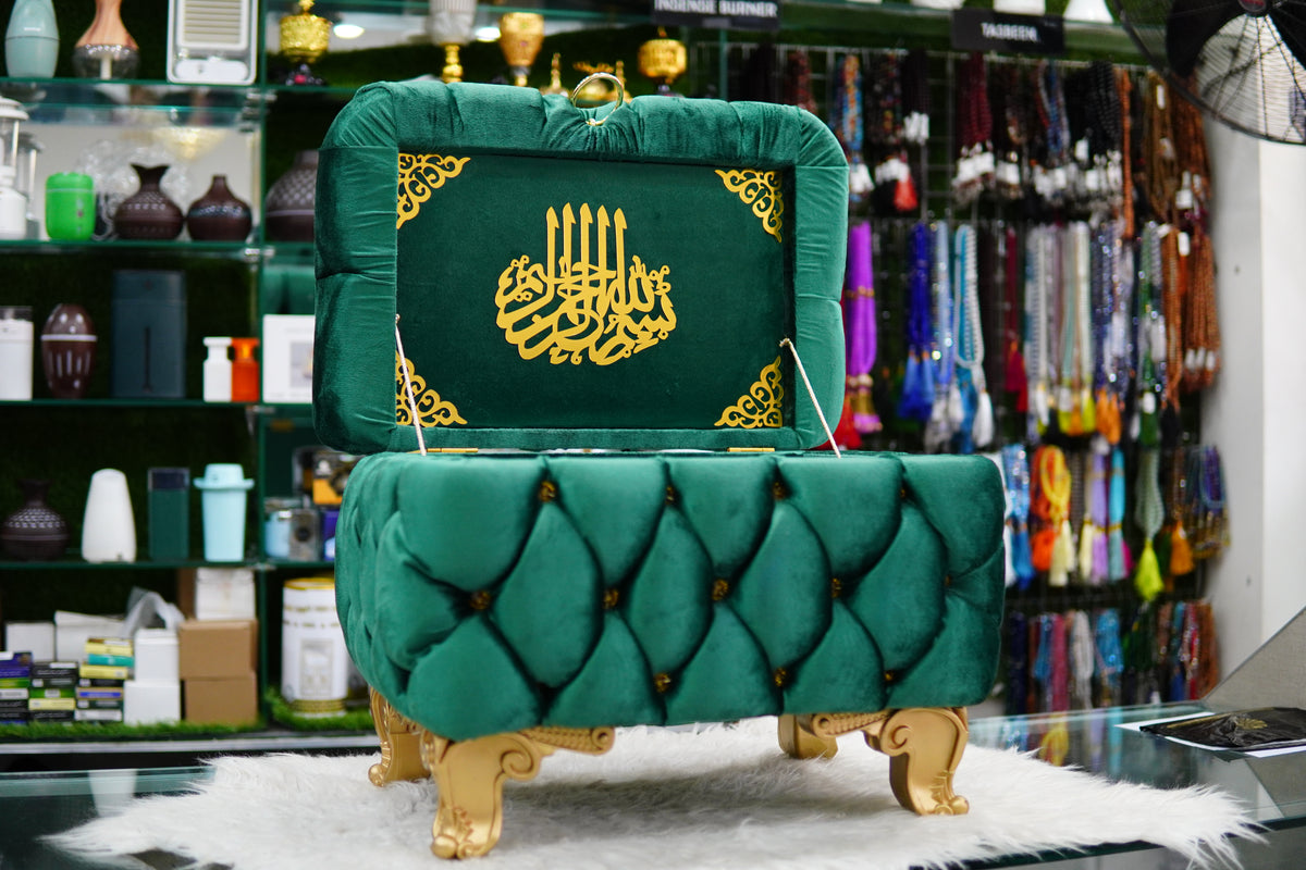 Makhzan-e-Mubarak Green Quran With Jayenamaz Set