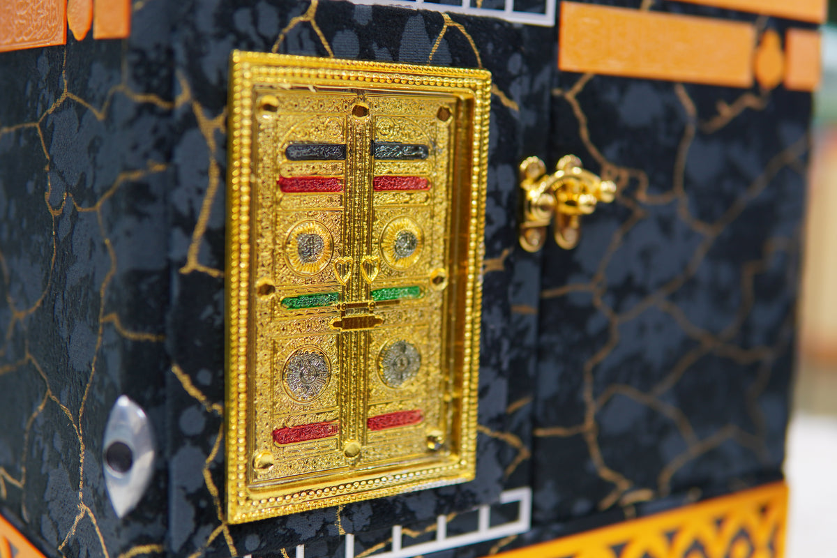 Luxury Ghilaf-e-Kaaba Kiswah Quran Set 113KBR